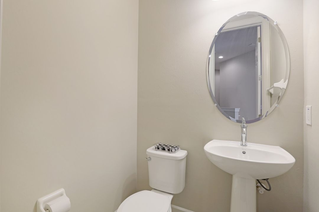 9542 Ironstone Terrace #202, Naples, FL 34120