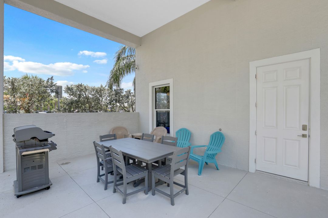 261 Key W Ct, Fort Myers Beach, FL 33931