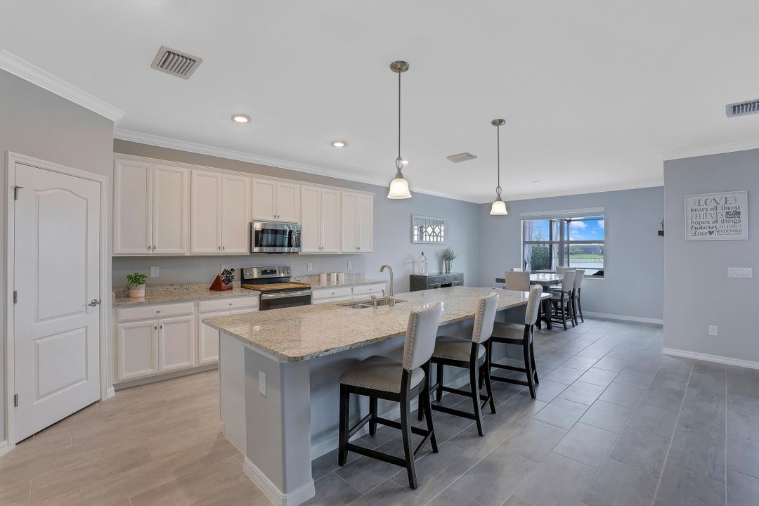 17484 Ashcomb Way, Estero, FL 33928