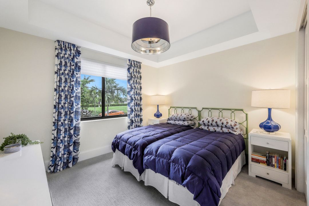 1030 3rd Ave S #105, Naples, FL 34102