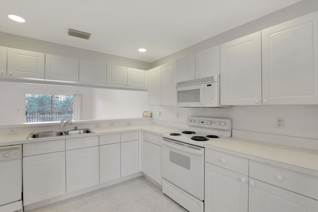 3479 Lake Shore Dr #222, Bonita Springs, FL 34134