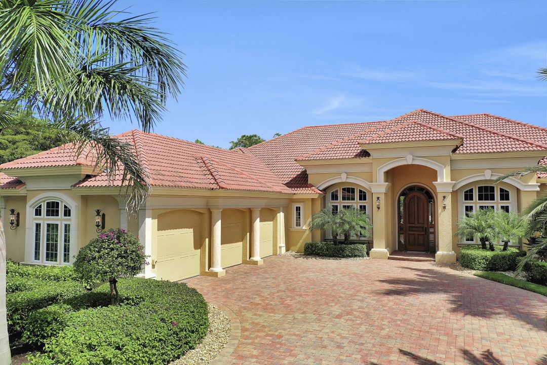 9301 Lakebend Preserve Ct, Estero, FL 34135