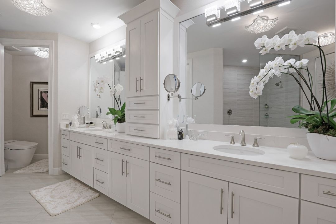 16379 Viansa Way #102, Naples, FL 34110