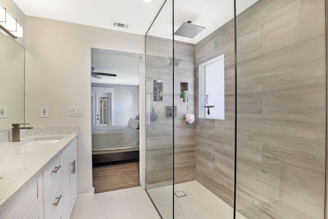 2680 Longboat Dr, Naples, FL 34104