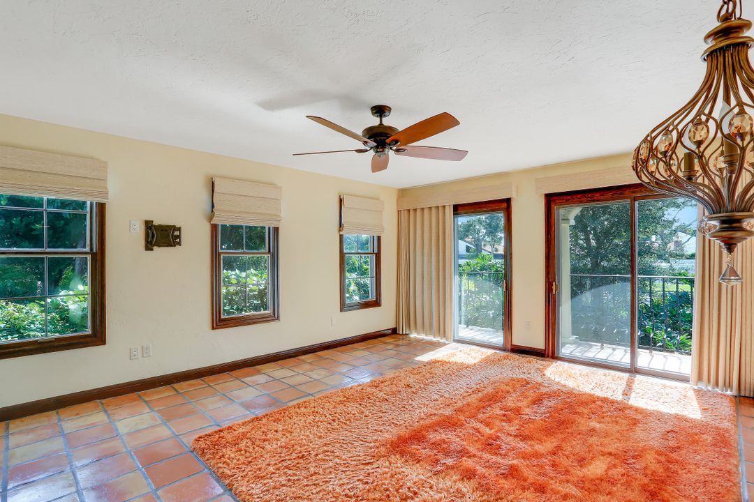 5850 Pelican Bay Blvd #D, Naples, FL 34108