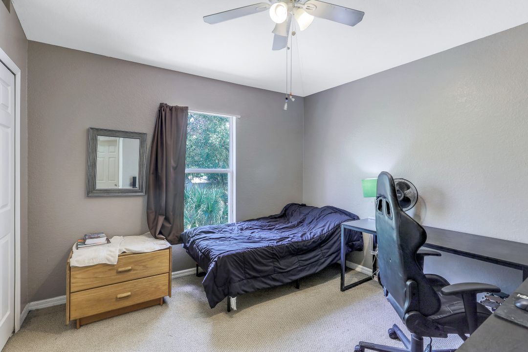 3675 10th Ave SE, Naples, FL 34117