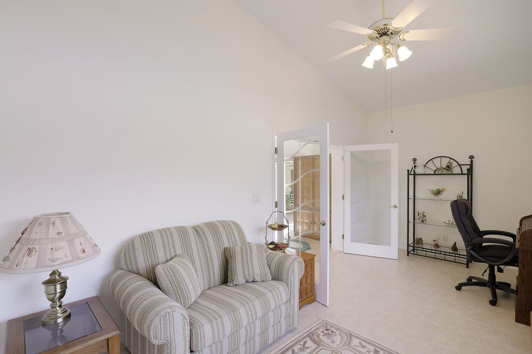 511 Ibis Way, Naples, FL 34110