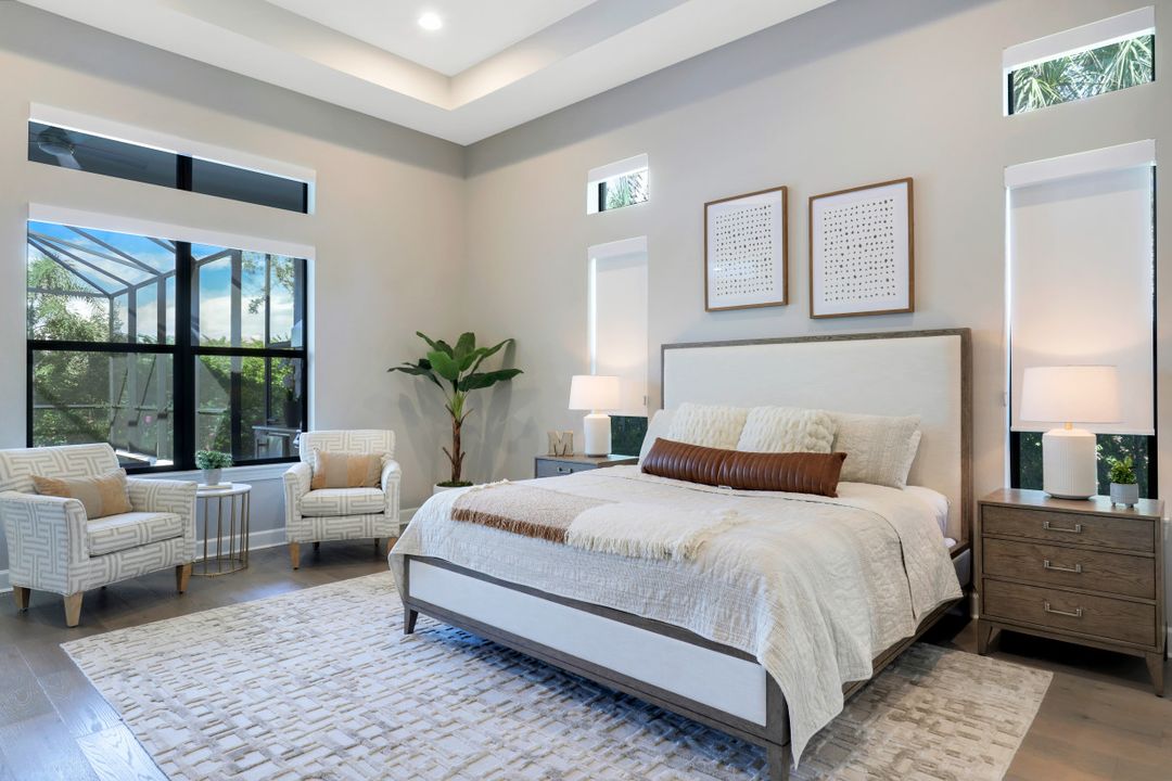 9018 Sorreno Ct, Naples, FL 34119