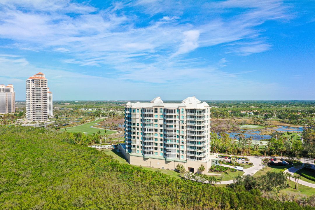 4811 Island Pond Ct #905, Bonita Springs, FL 34134