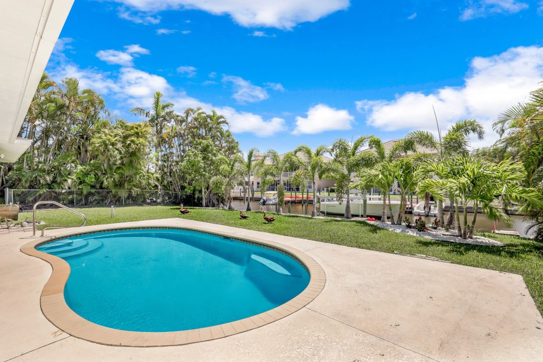 5118 York Ct, Cape Coral, FL 33904