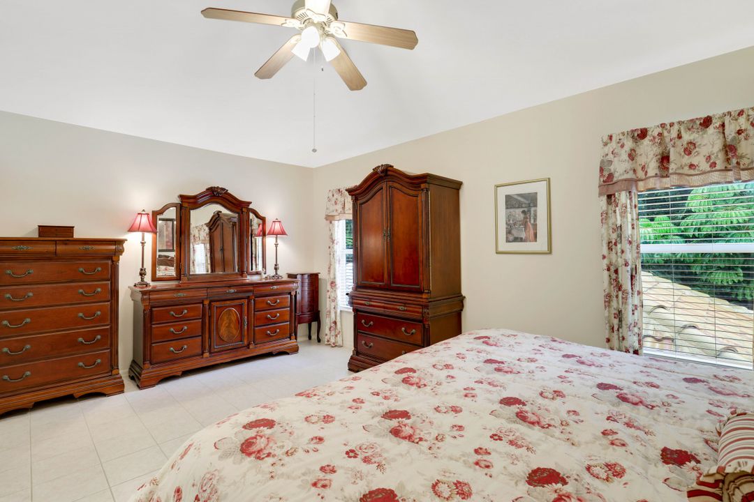 15185 Majorca Bay Dr #1, Naples, FL 34110