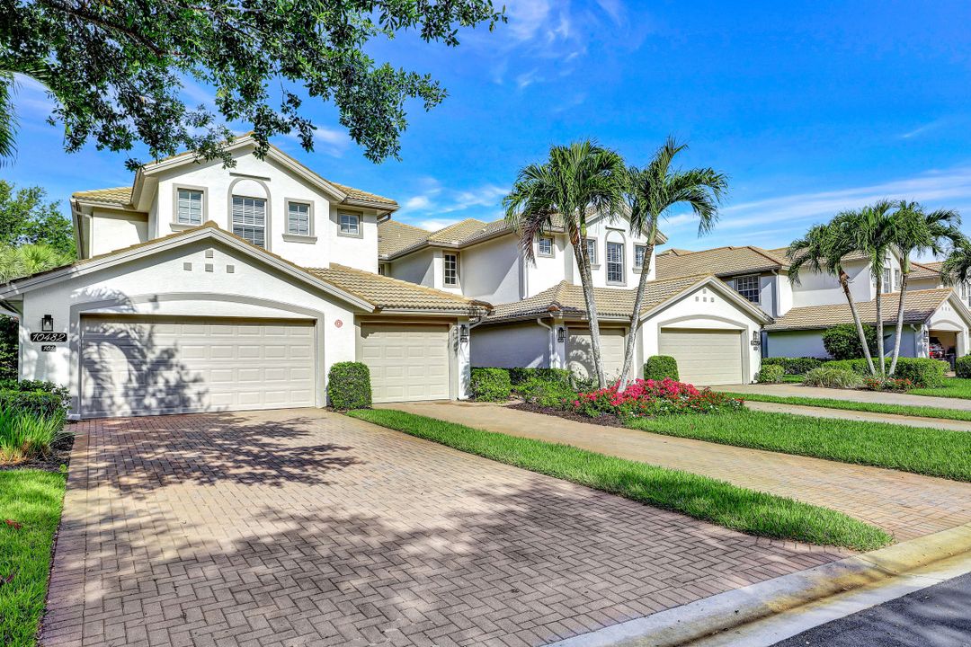 10482 Autumn Breeze Dr #202, Bonita Springs, FL 34135