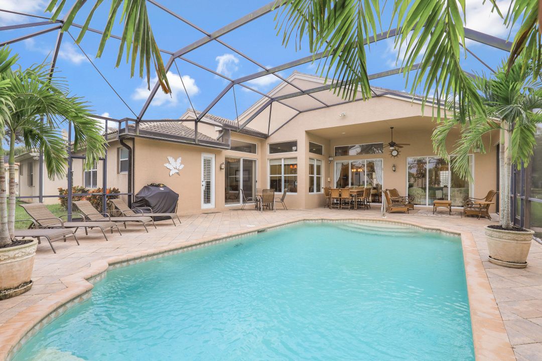 1818 Senegal Date Dr, Naples, FL 34119