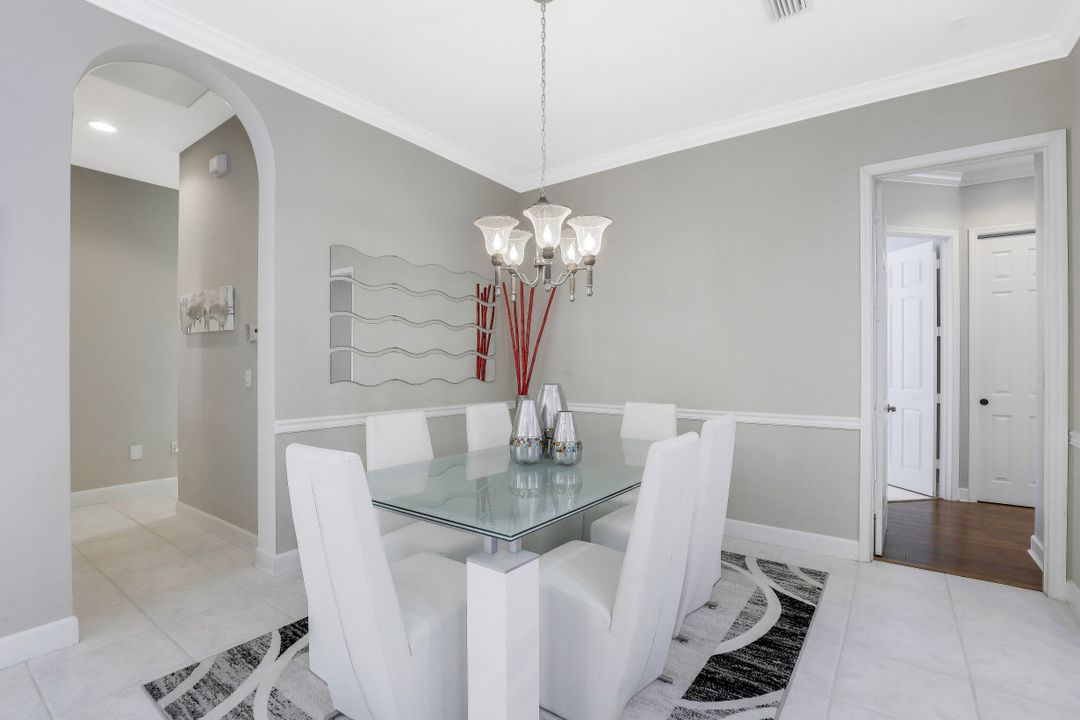 6251 Ashwood Ln, Naples, FL 34110