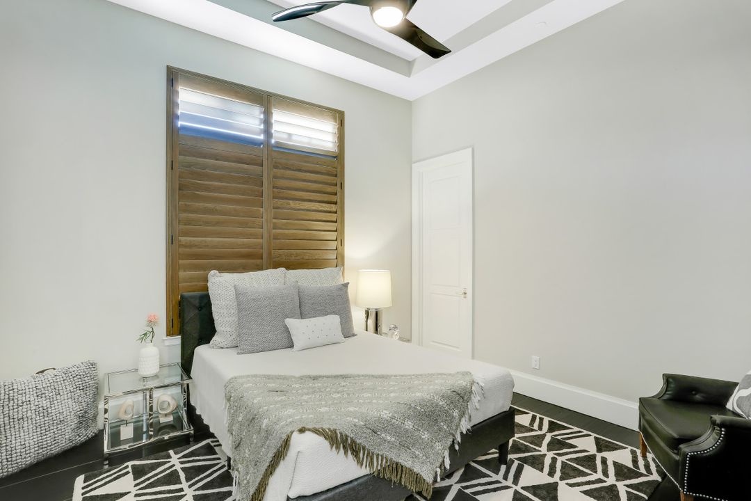 16428 Talis Park Dr, Naples, FL 34110