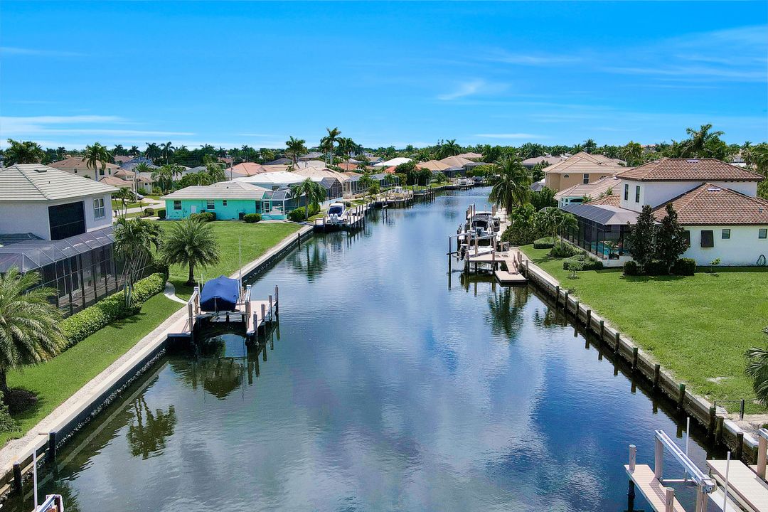 278 Seminole Ct, Marco Island, FL 34145