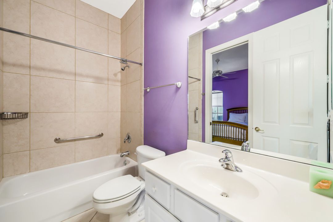 5965 Paradise Cir, Naples, FL 34110