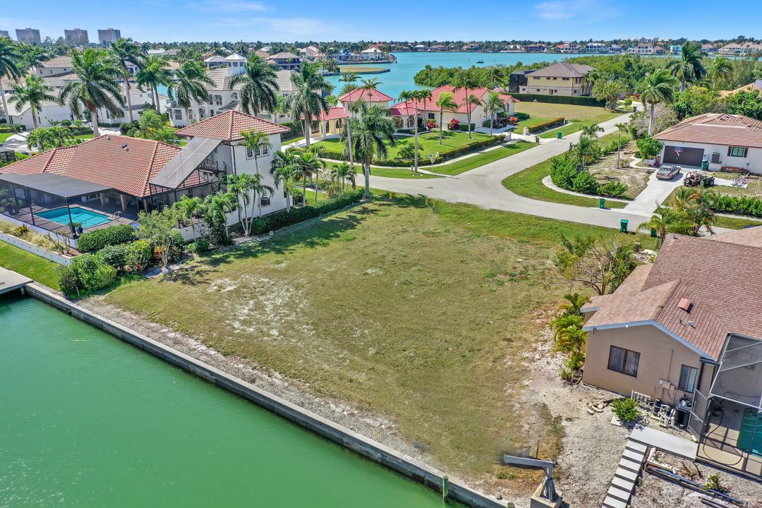 921 Giralda Ct, Marco Island, FL 34145