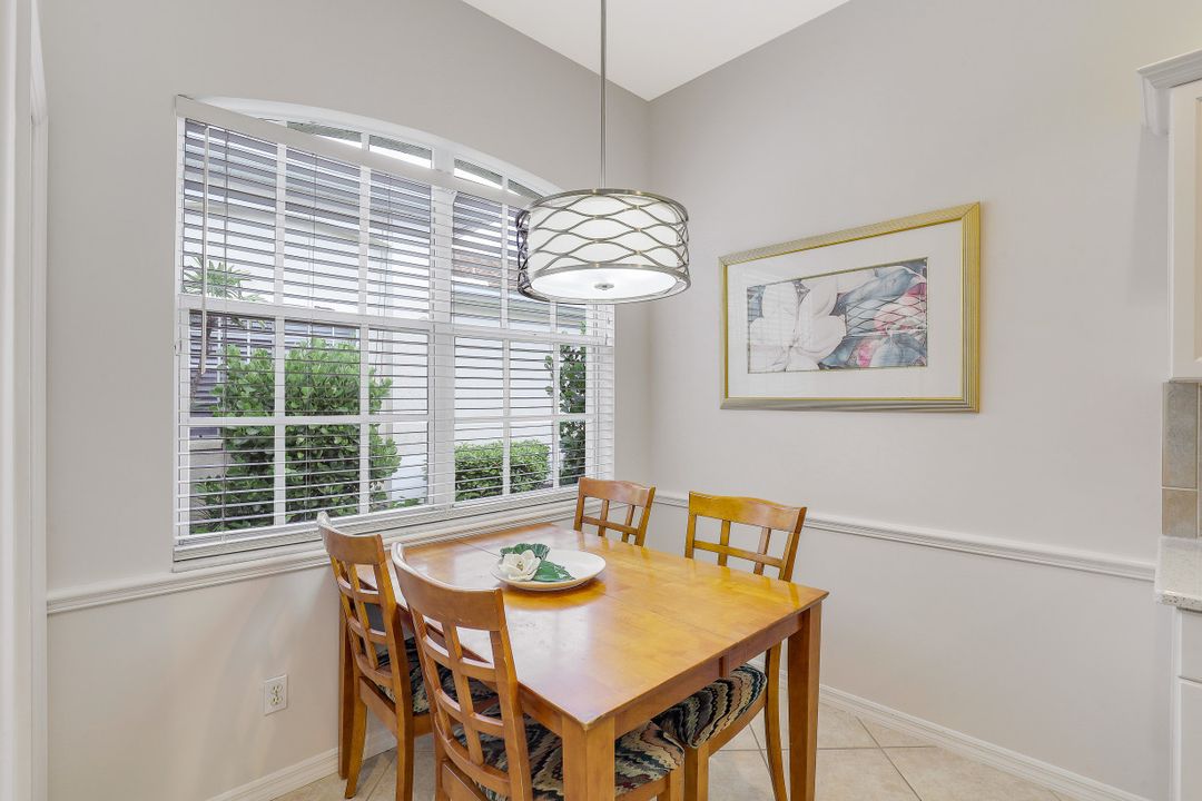 12655 Fox Ridge Dr, Bonita Springs, FL 34135