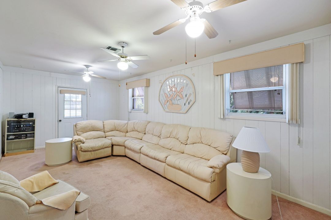 17421 Delaware Rd, Fort Myers, FL 33967