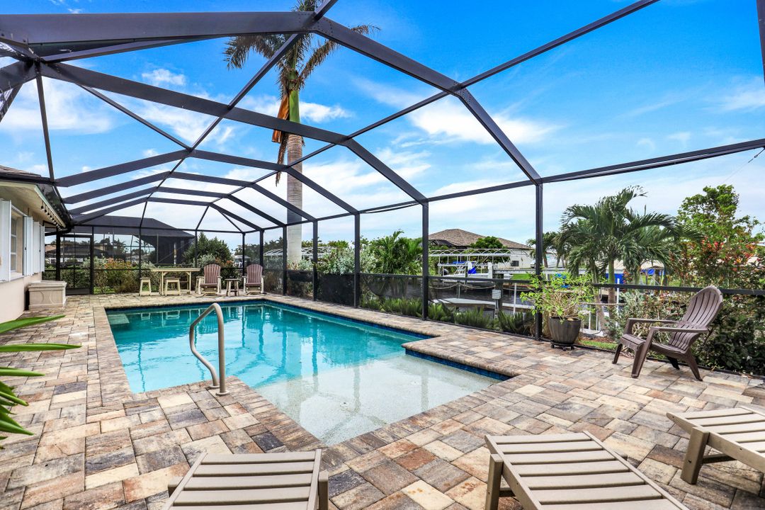 5328 Delano Ct, Cape Coral, FL 33904