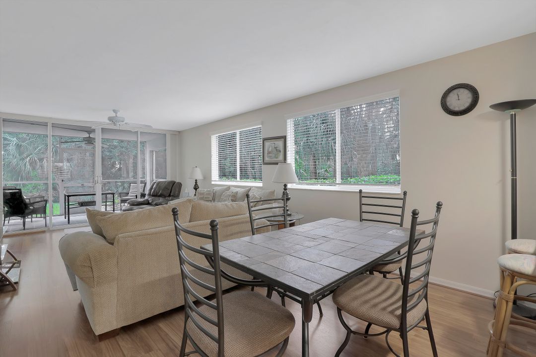 285 Naples Cove Dr #1106, Naples, FL 34110