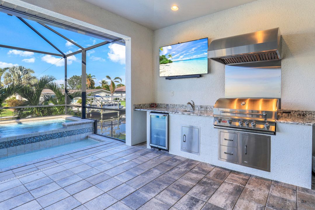 5828 SW 1st Ave, Cape Coral, FL 33914