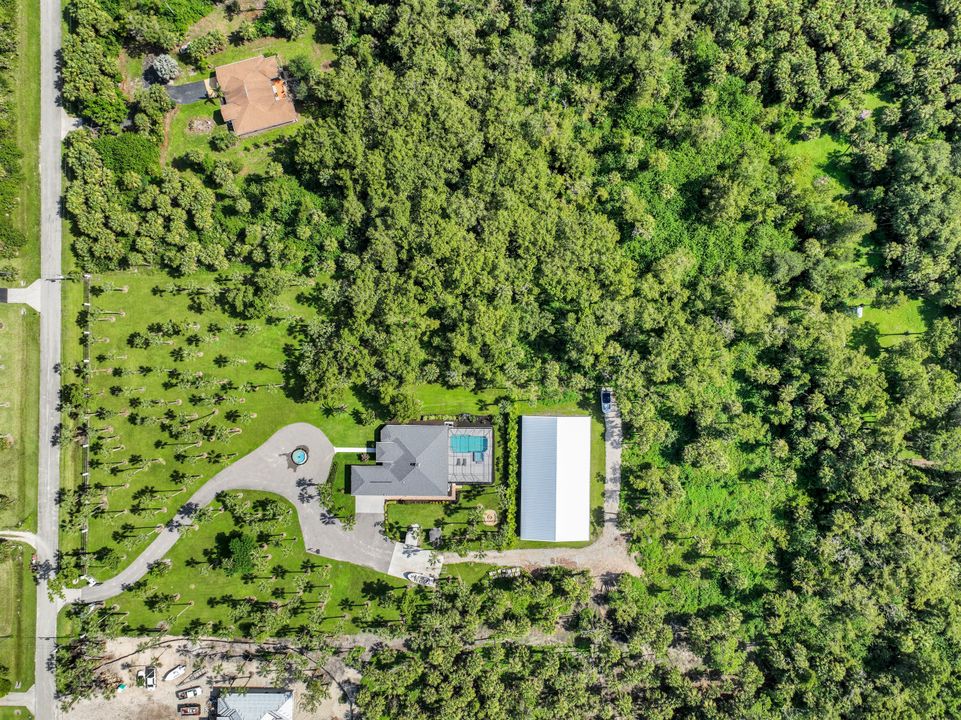 720 17th St NW, Naples, FL 34120