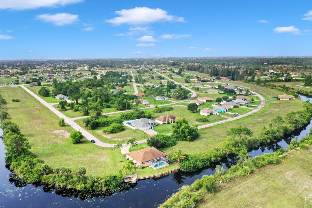 4176 NE 9th Pl, Cape Coral, FL 33909