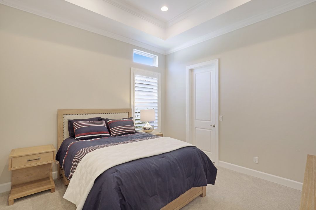 9328 Tulipano Ter, Naples, FL 34119