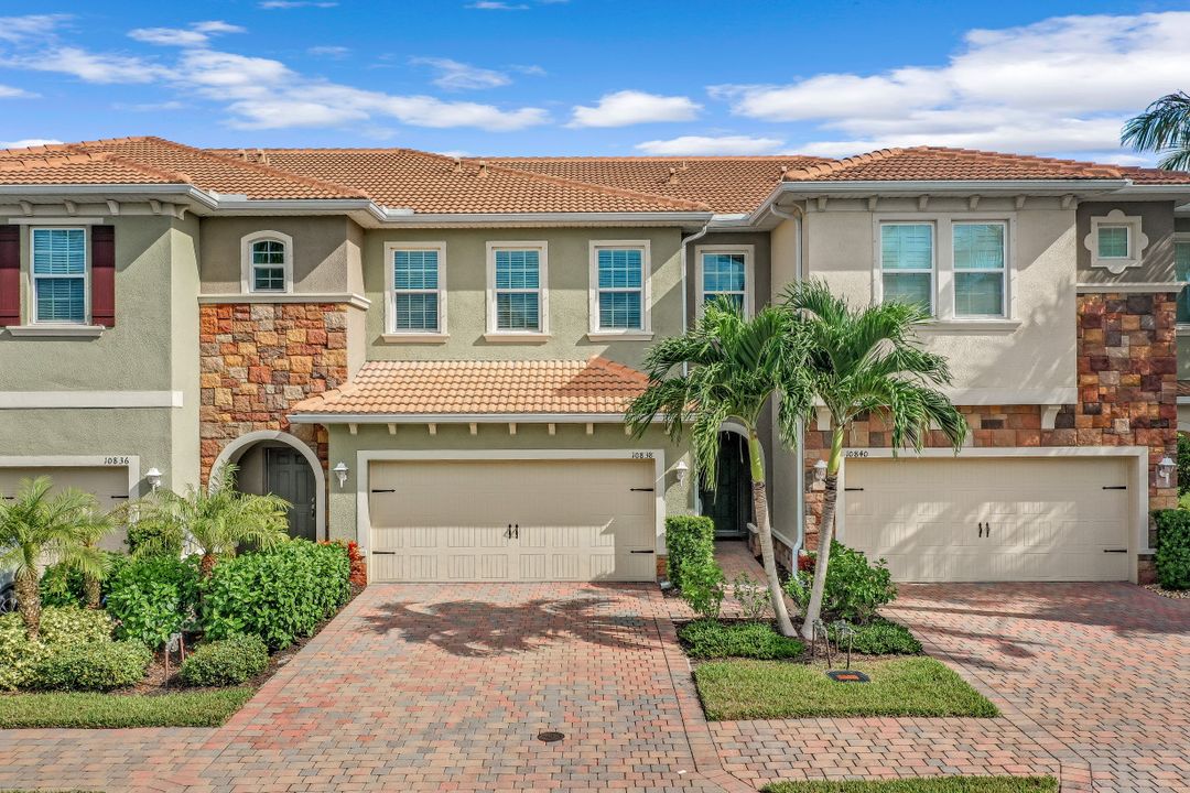 10838 Alvara Point Dr, Bonita Springs, FL 34135