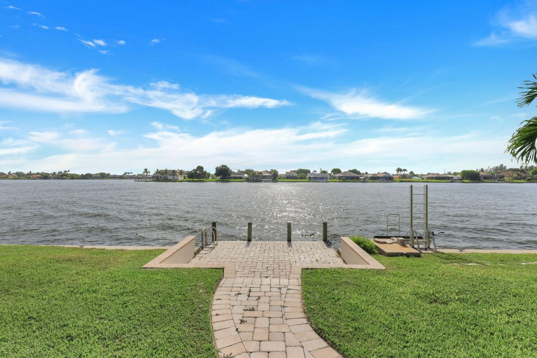 1127 SW 6th Ave, Cape Coral, FL 33991