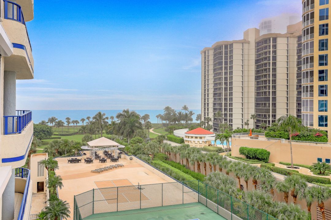 4451 Gulf Shore Blvd N, Naples, FL 34103