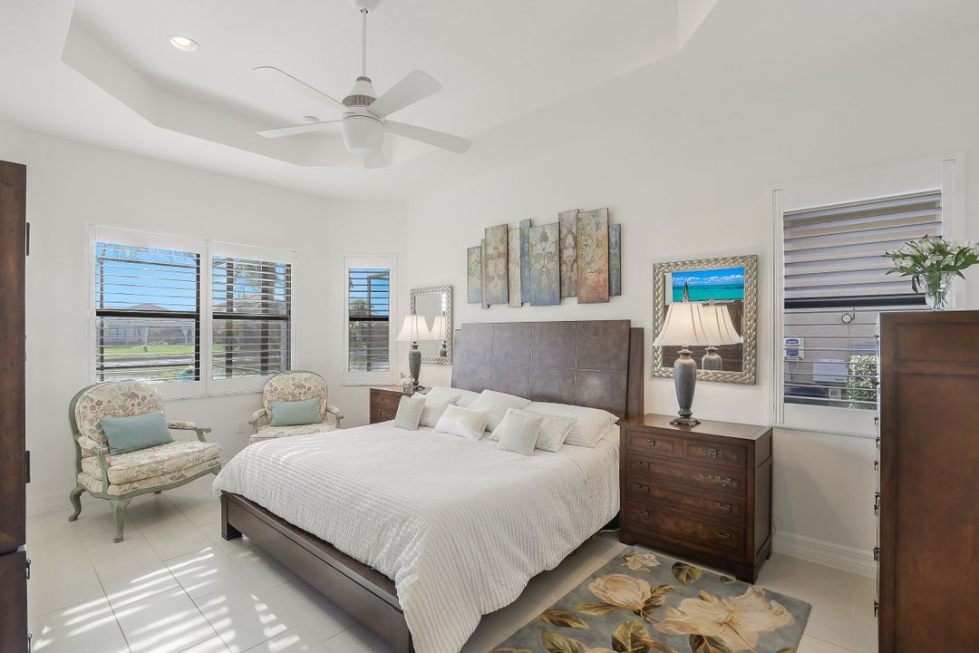 3462 Pacific Dr, Naples, FL 34119