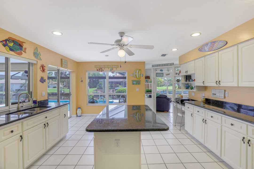 5215 Tamiami Ct, Cape Coral, FL 33904