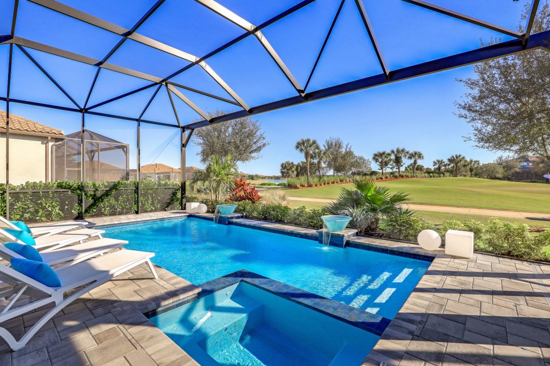 9308 Tulipano Ter, Naples, FL 34119