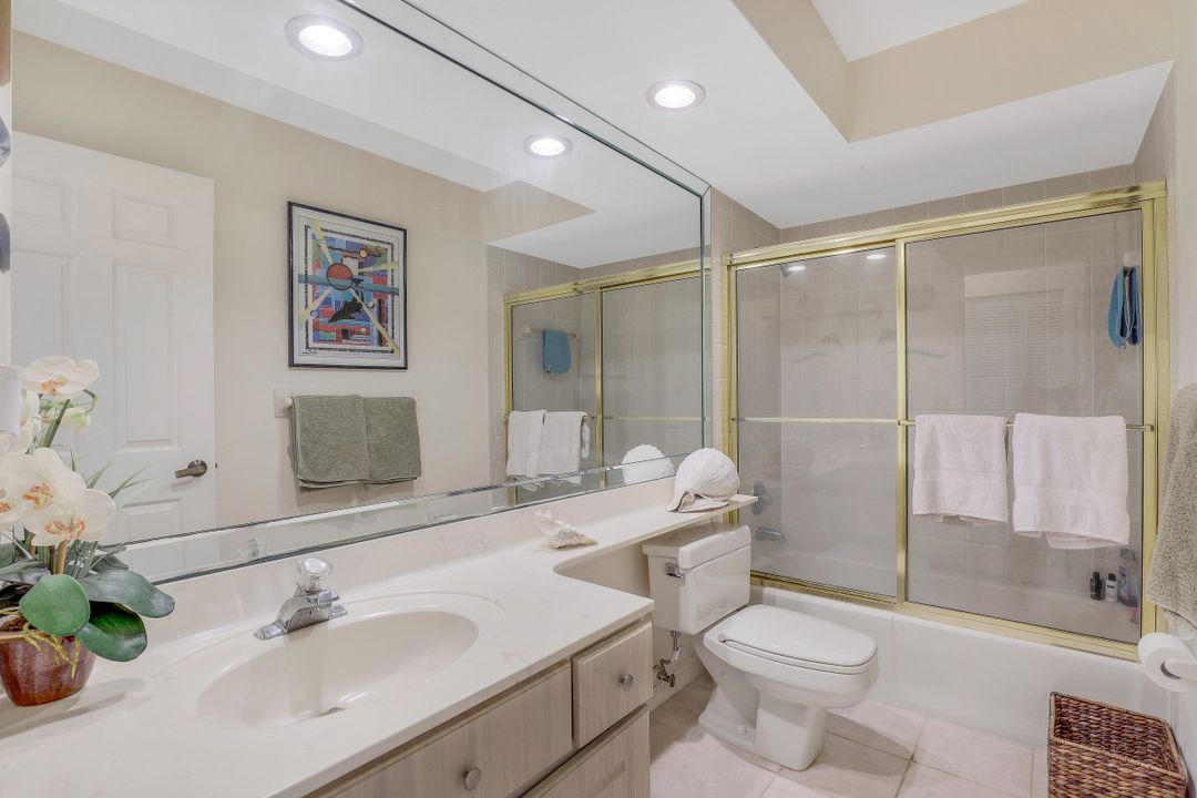 574 Augusta Blvd, Naples, FL 34113