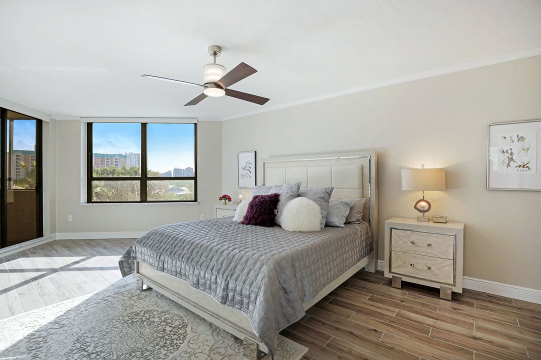 6001 Pelican Bay Blvd #305, Naples, FL 34108