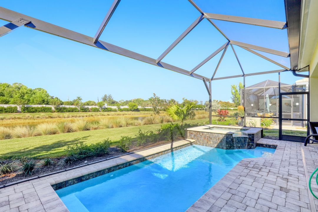 5855 Haiti Dr, Naples, FL 34112