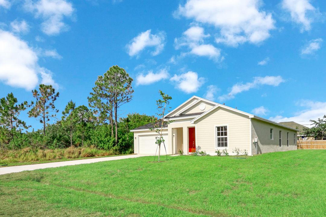 1638 Paddock St, Port St. Lucie, FL 34987