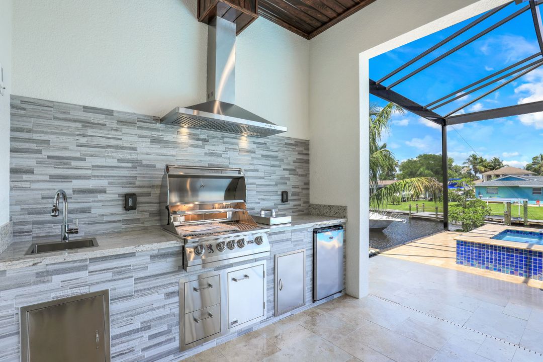 5333 Bayshore Ave, Cape Coral, FL 33904