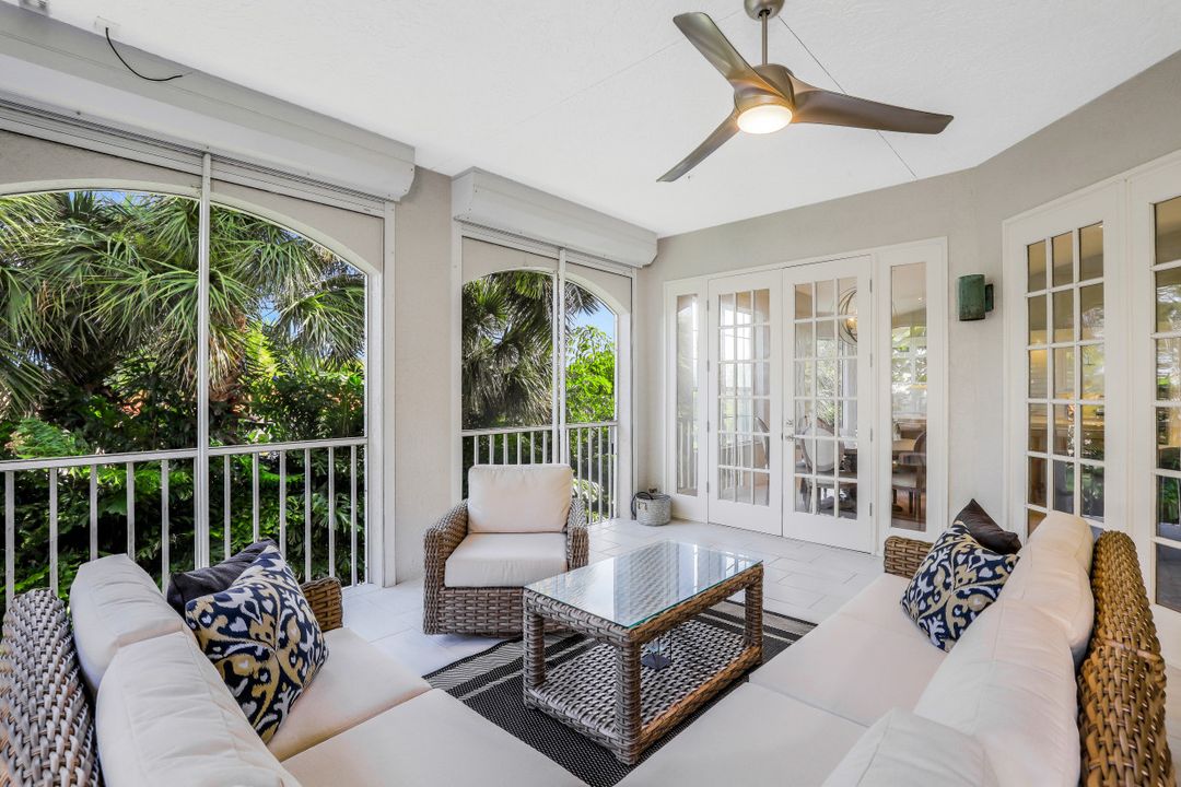 107 Colonade Cir #103, Naples, FL 34103