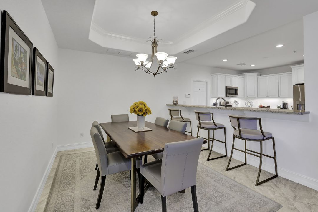 2850 Tiburon Blvd E #101, Naples, FL 34109