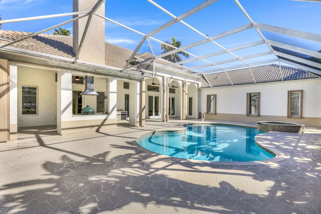 4040 1st Ave SW, Naples, FL 34119