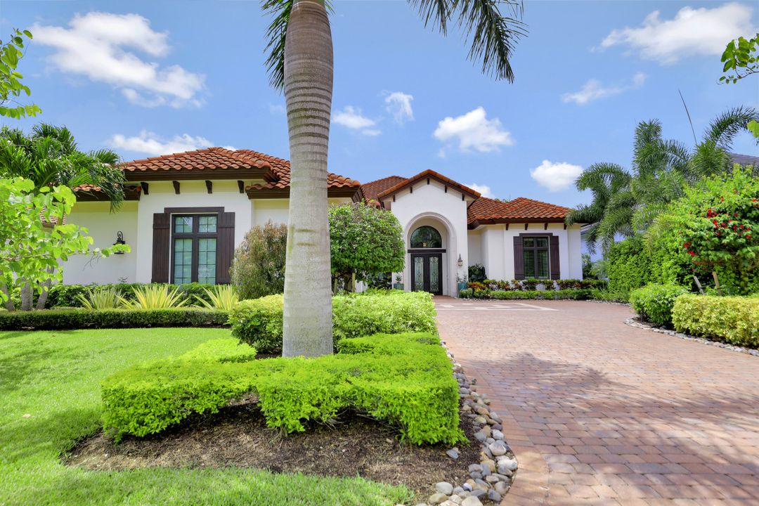 16434 Seneca Way, Naples, FL 34110