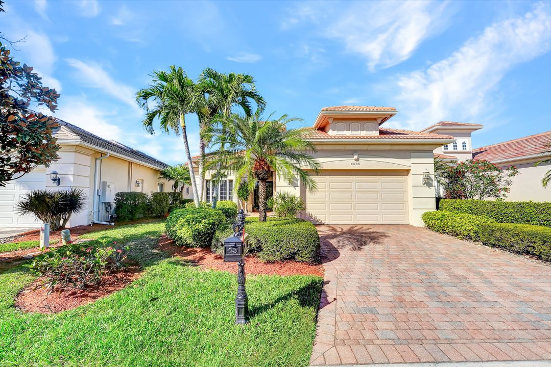 6000 Hammock Isles Cir, Naples, FL 34119