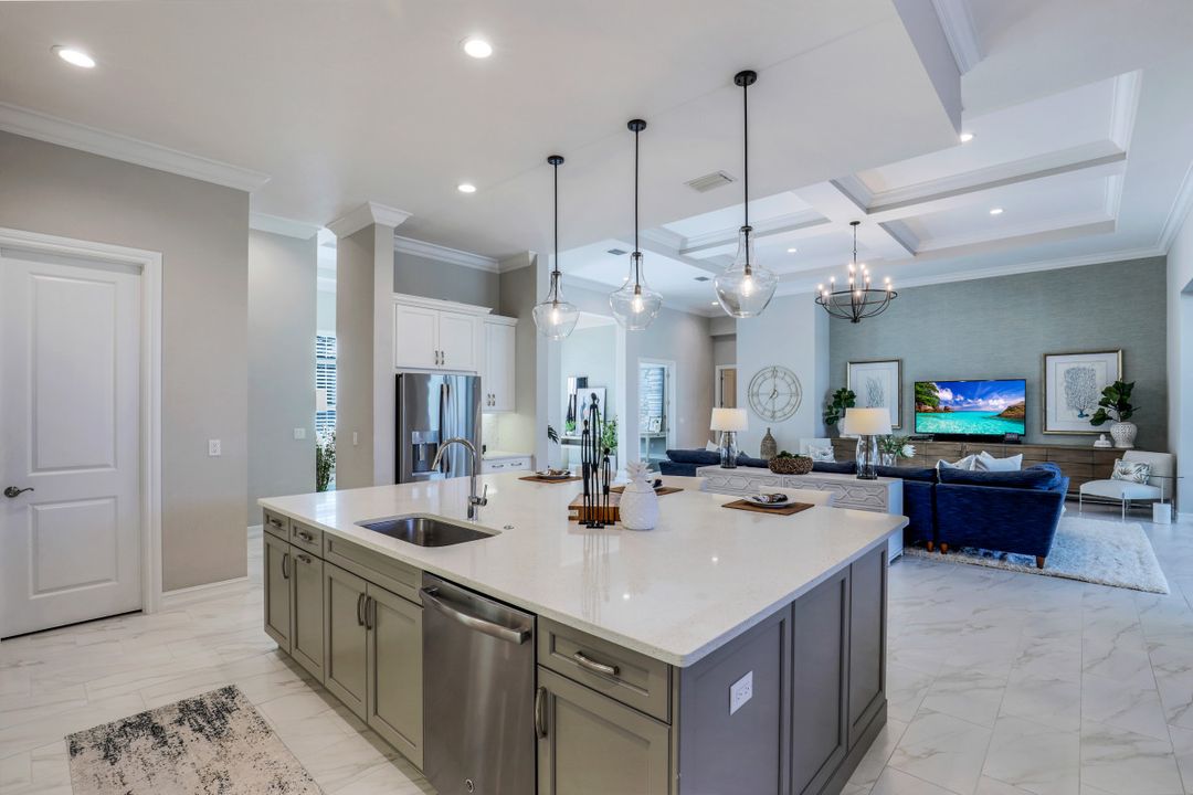 9011 Arrezo Ct, Naples, FL 34119