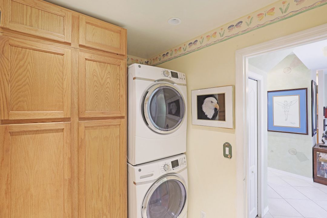 8831 Springwood Ct, Bonita Springs, FL 34135