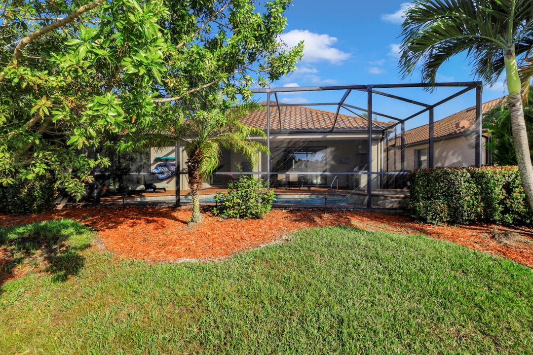 28600 Derry Ct, Bonita Springs, FL 34135