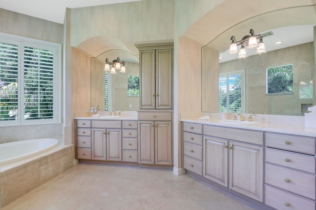 26384 Augusta Creek Ct, Bonita Springs, FL 34134